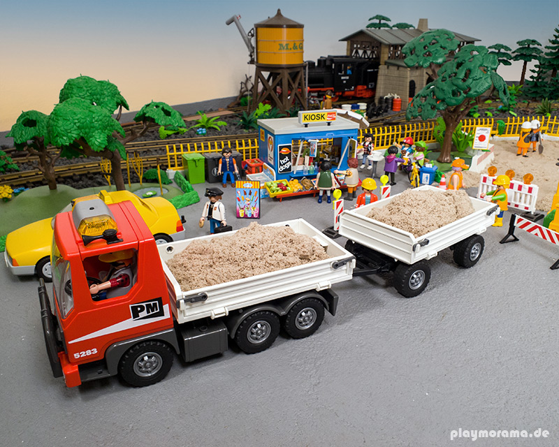 Playmobil LKW Eigenbau an Baustelle 