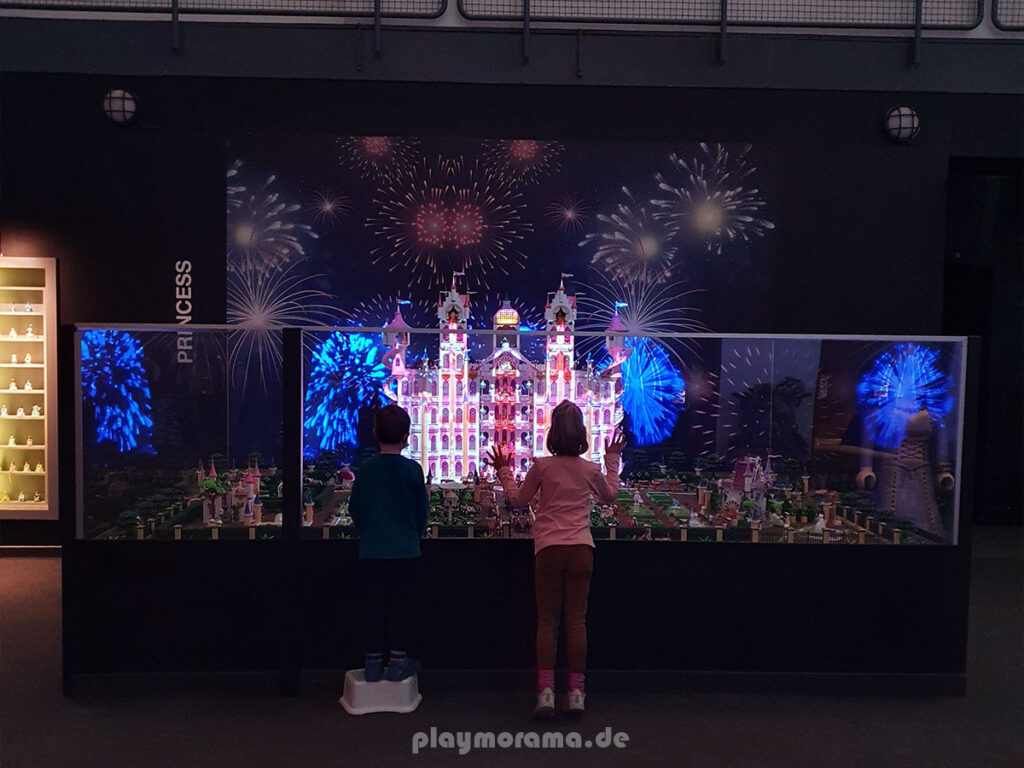 Playmobil Schlosspark mit Lichtershow